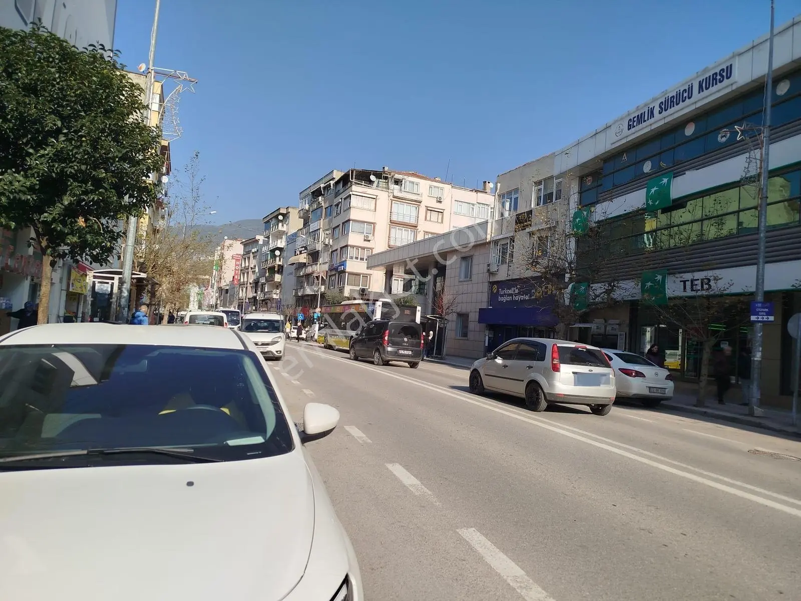 Gemlik İstiklal Caddesi Üzerinde 3+1 Satılık Masrafsız Daire - Görsel 15