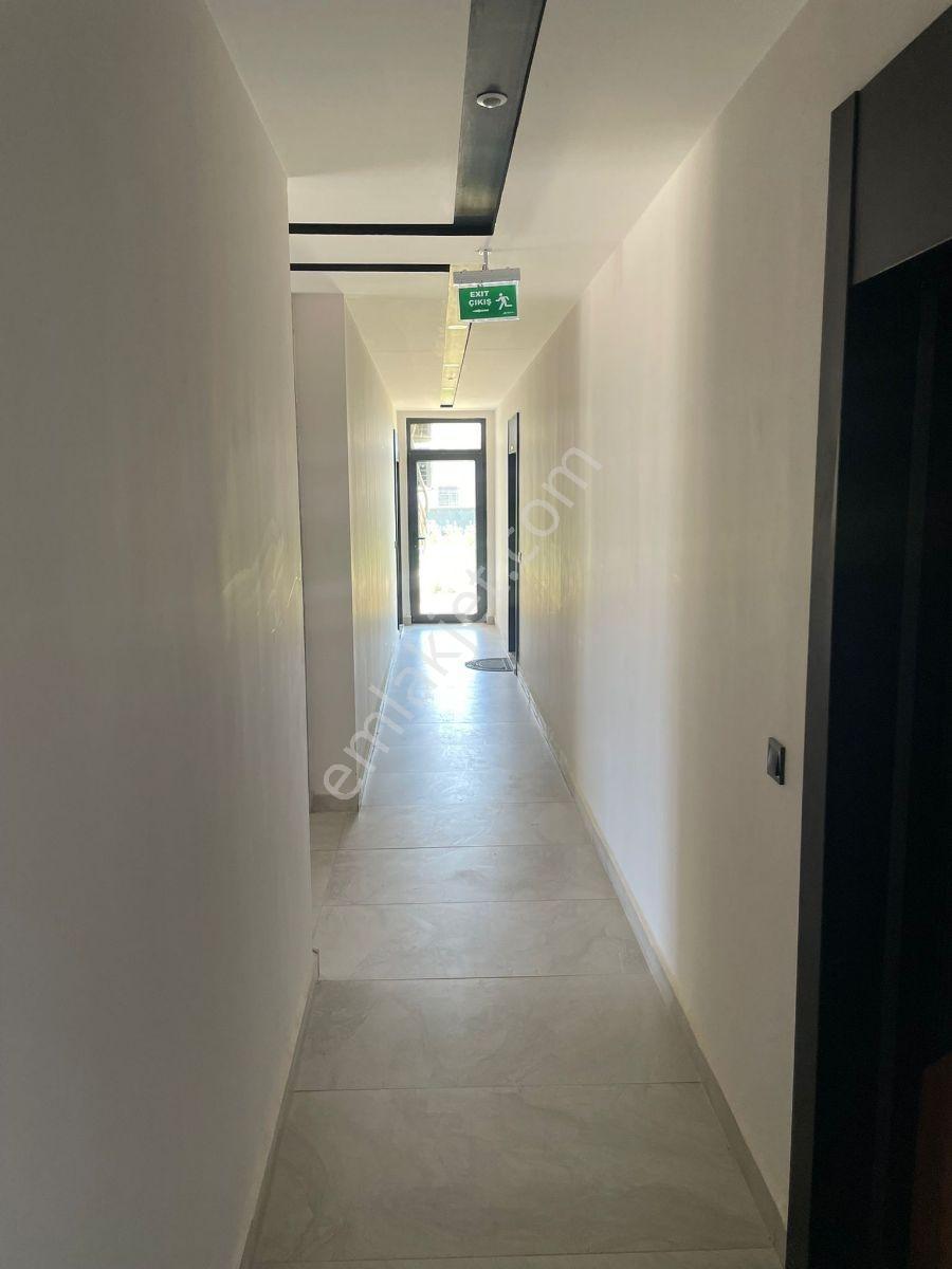 Altıntaş'ta Havuzlu Site İçinde İskanlı Satılık 1+1 Daire - Görsel 29
