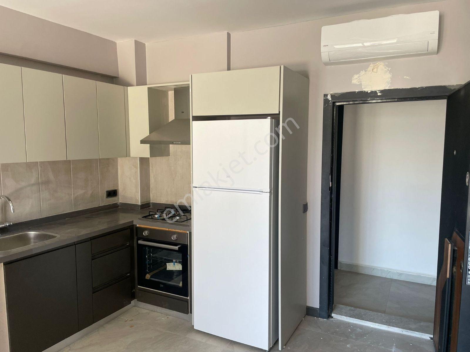Altıntaş'ta Havuzlu Site İçinde İskanlı Satılık 1+1 Daire - Görsel 9