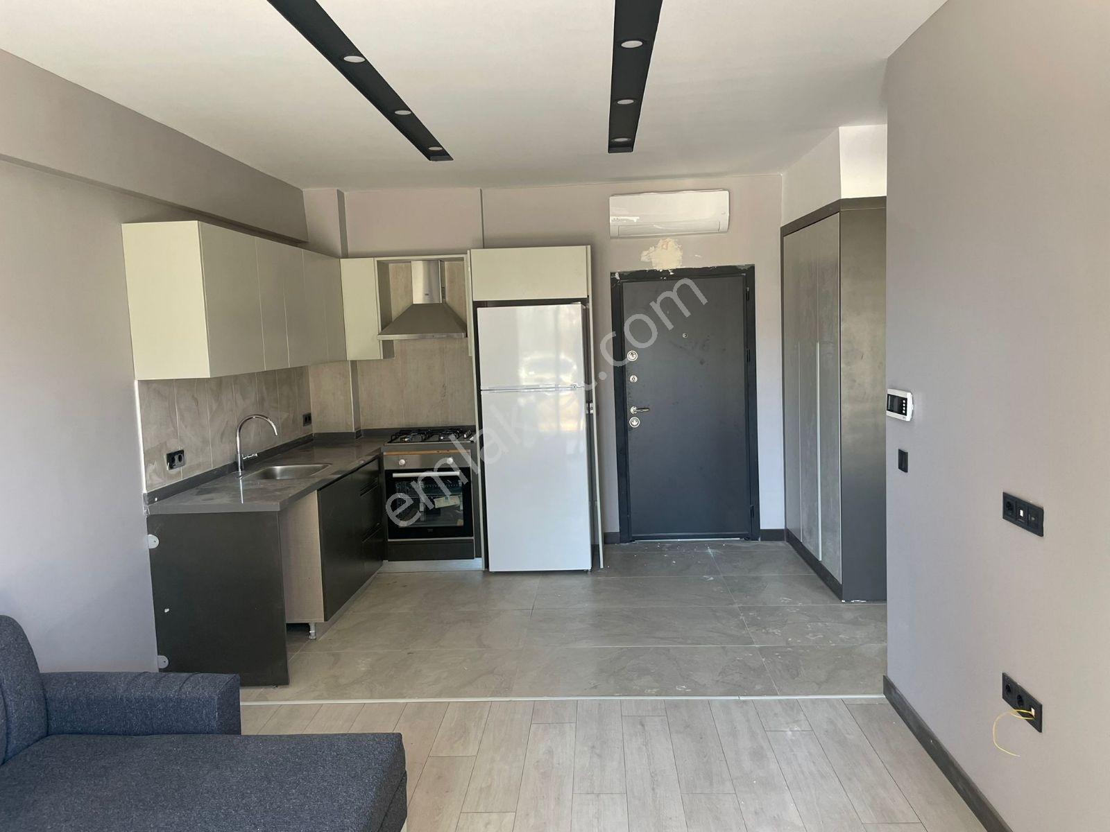 Altıntaş'ta Havuzlu Site İçinde İskanlı Satılık 1+1 Daire - Görsel 14