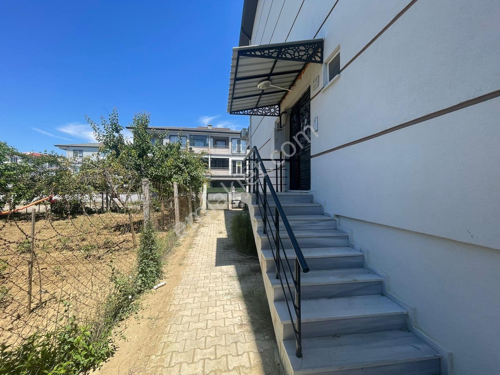 Kumbağ Mahalesinde Denize Yürüme Mesafesinde Eşyalı1+1 Daire - Görsel 13