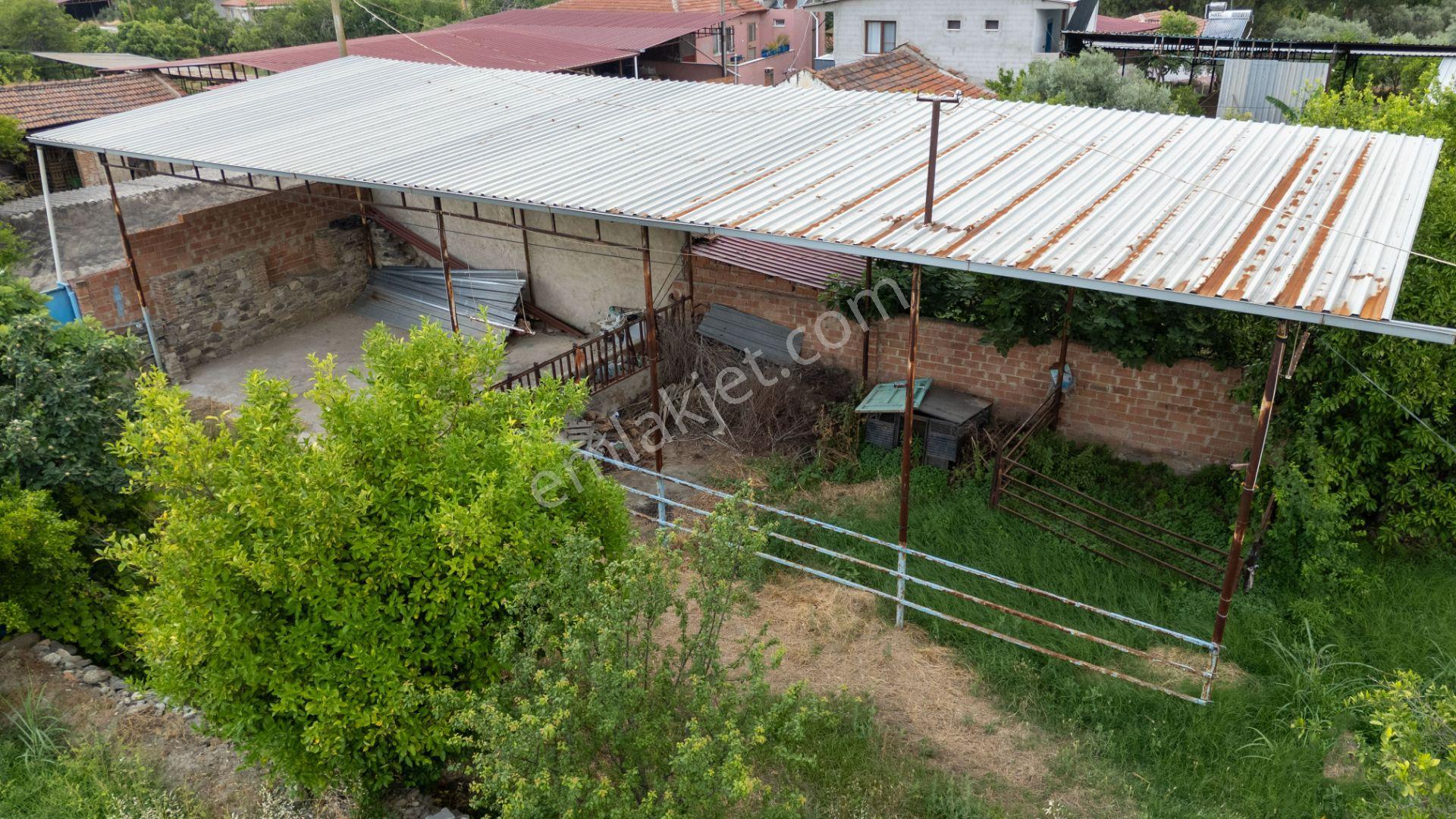 Pirlibey Mahallesinde Satılık Bahçeli Müstakil Ev - Görsel 24