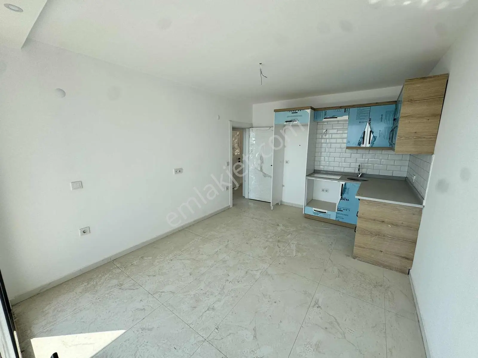 Sıfır Yıllık Kiralık Deniz Manzaralı Havuzlu Site İçi 2+1 Daire - Görsel 8