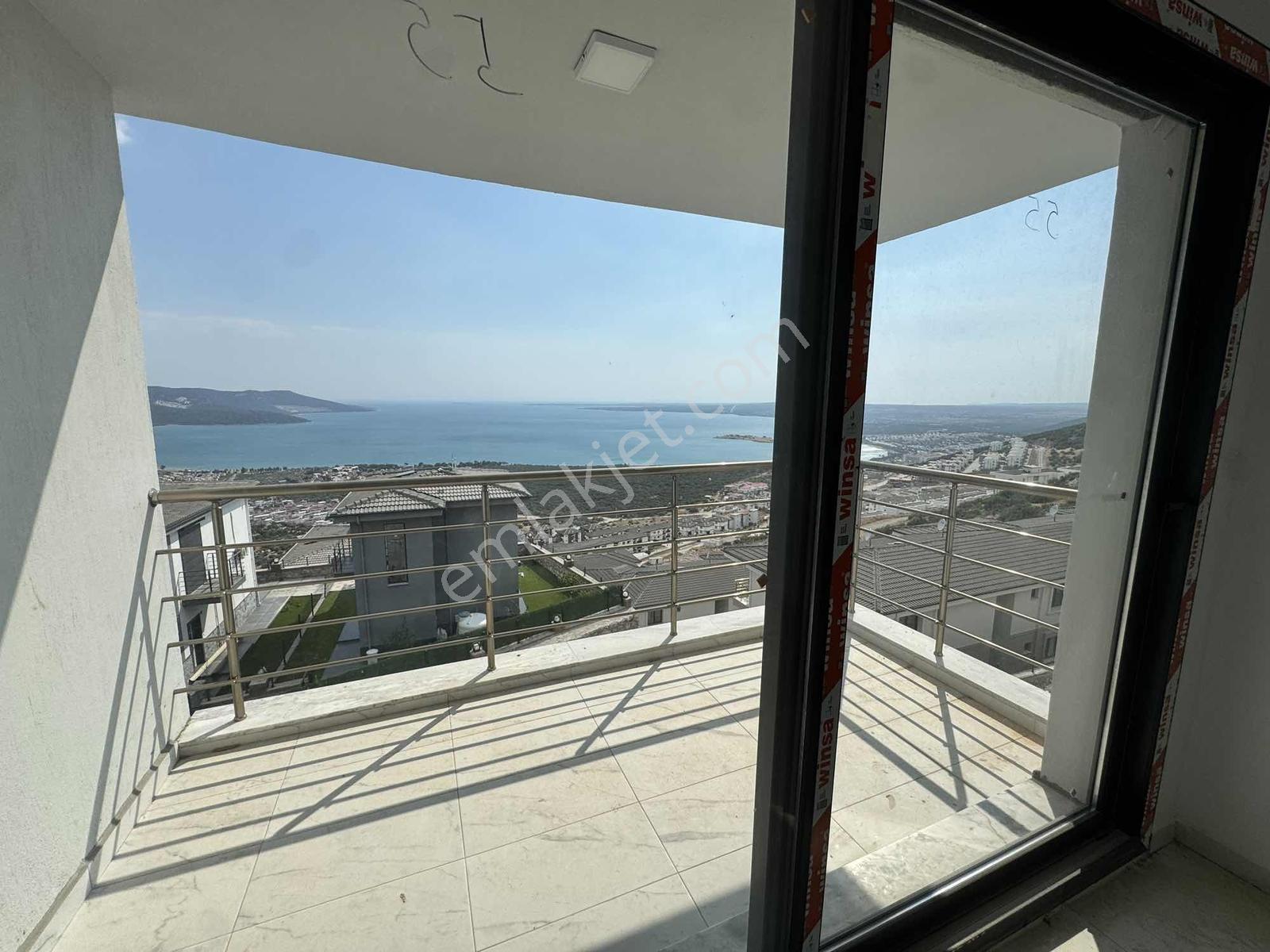 Sıfır Yıllık Kiralık Deniz Manzaralı Havuzlu Site İçi 2+1 Daire - Görsel 3