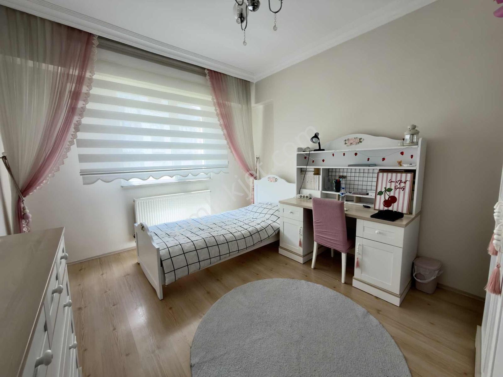 Altın Emlak'tan Rabia Ana Mahallesinde 4+1 Kiralık Arakat - Görsel 22
