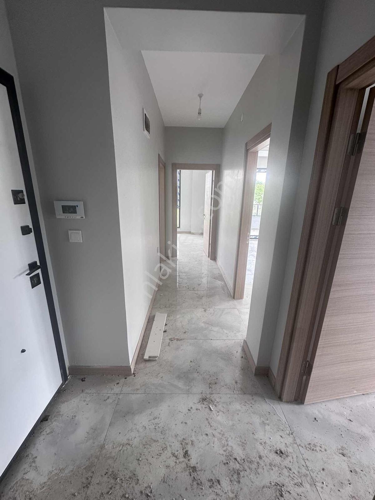 Arkun Gayrimenkul'den Merkezi Lokayonda 2+1 Kullanışlı Daire - Görsel 28