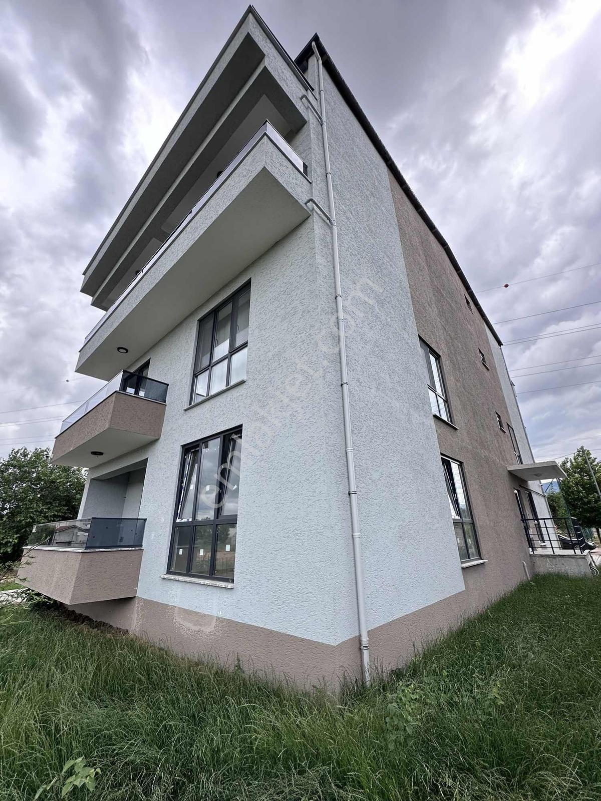 Arkun Gayrimenkul'den Merkezi Lokayonda 2+1 Kullanışlı Daire - Görsel 14
