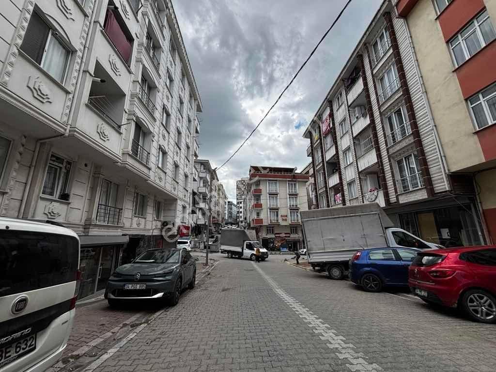 Esenyurt Pınar Mahallesi 2+1 3 Kat Kiralık Daire 11 Yıllık Binada - Görsel 9