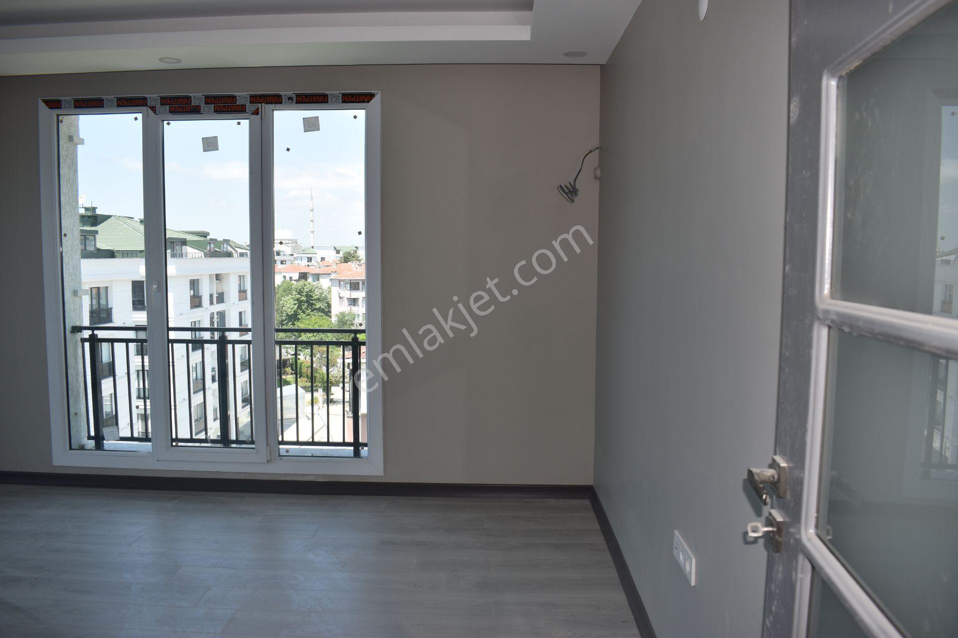 Büyükçekmece Atatürk Mah Butik Sitede Ultra Lüks 4+1 Kiralık Dubleks - Görsel 2