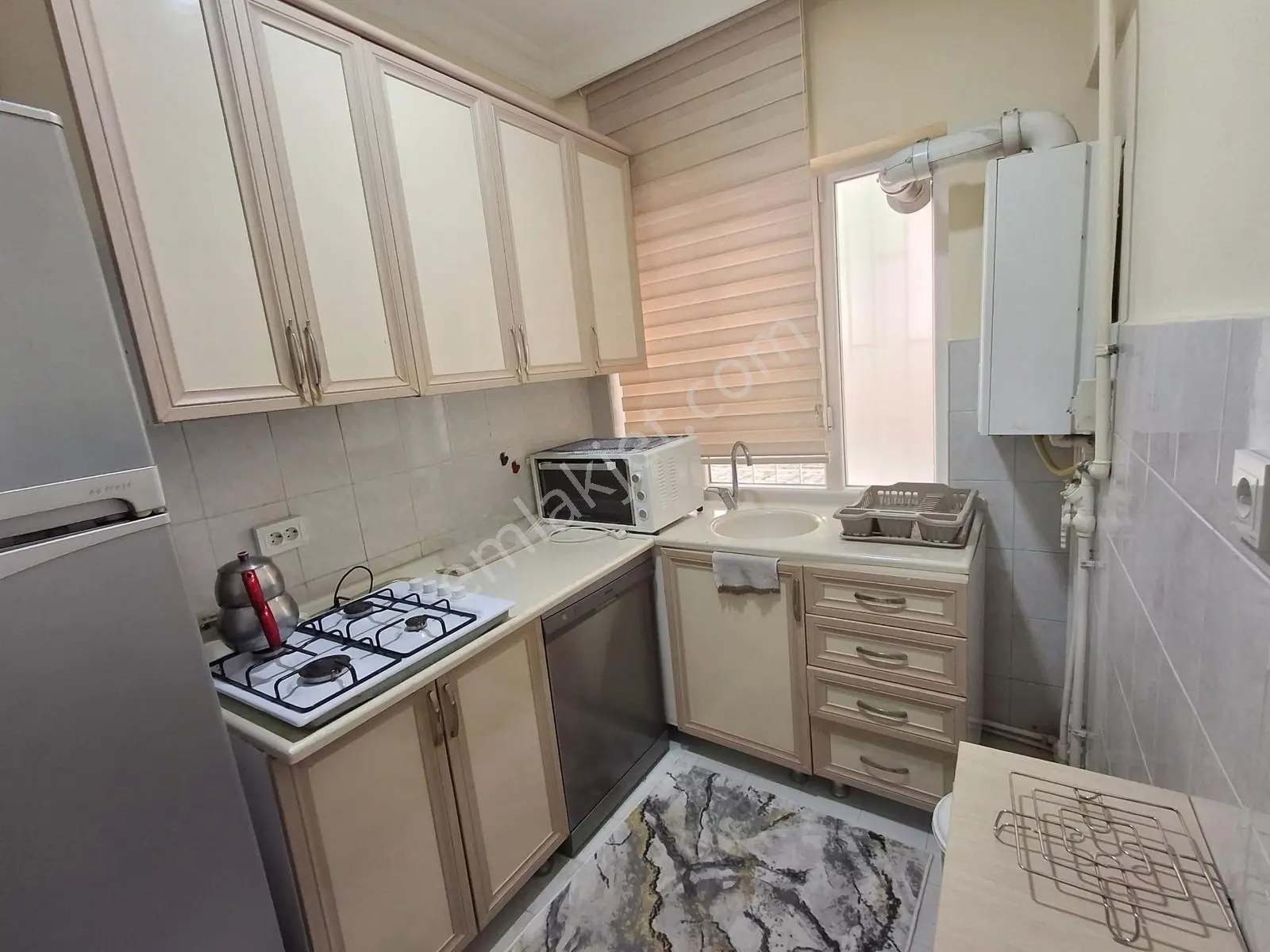 Gata Ve Şehir Hastanesine Yürüme Mesafesinde Eşyalı 3+1 Kiralık - Görsel 6