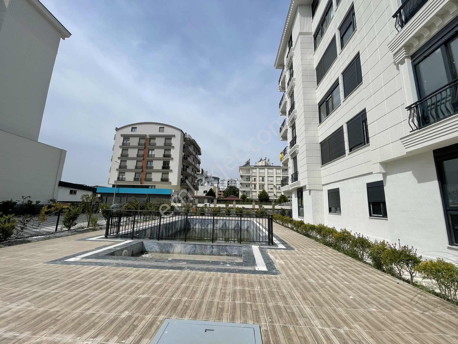 Geniş Kullanıma Sahip Ferah Kiralık 2+1 - Görsel 15
