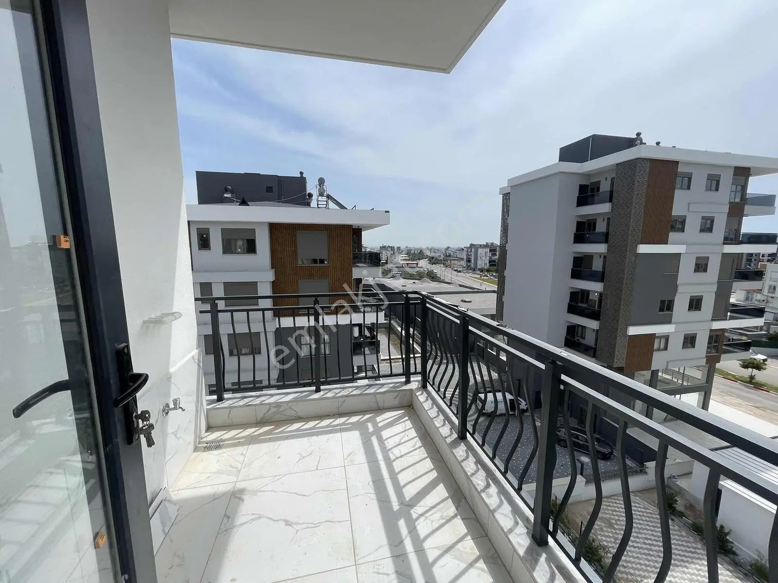 Geniş Kullanıma Sahip Ferah Kiralık 2+1 - Görsel 5