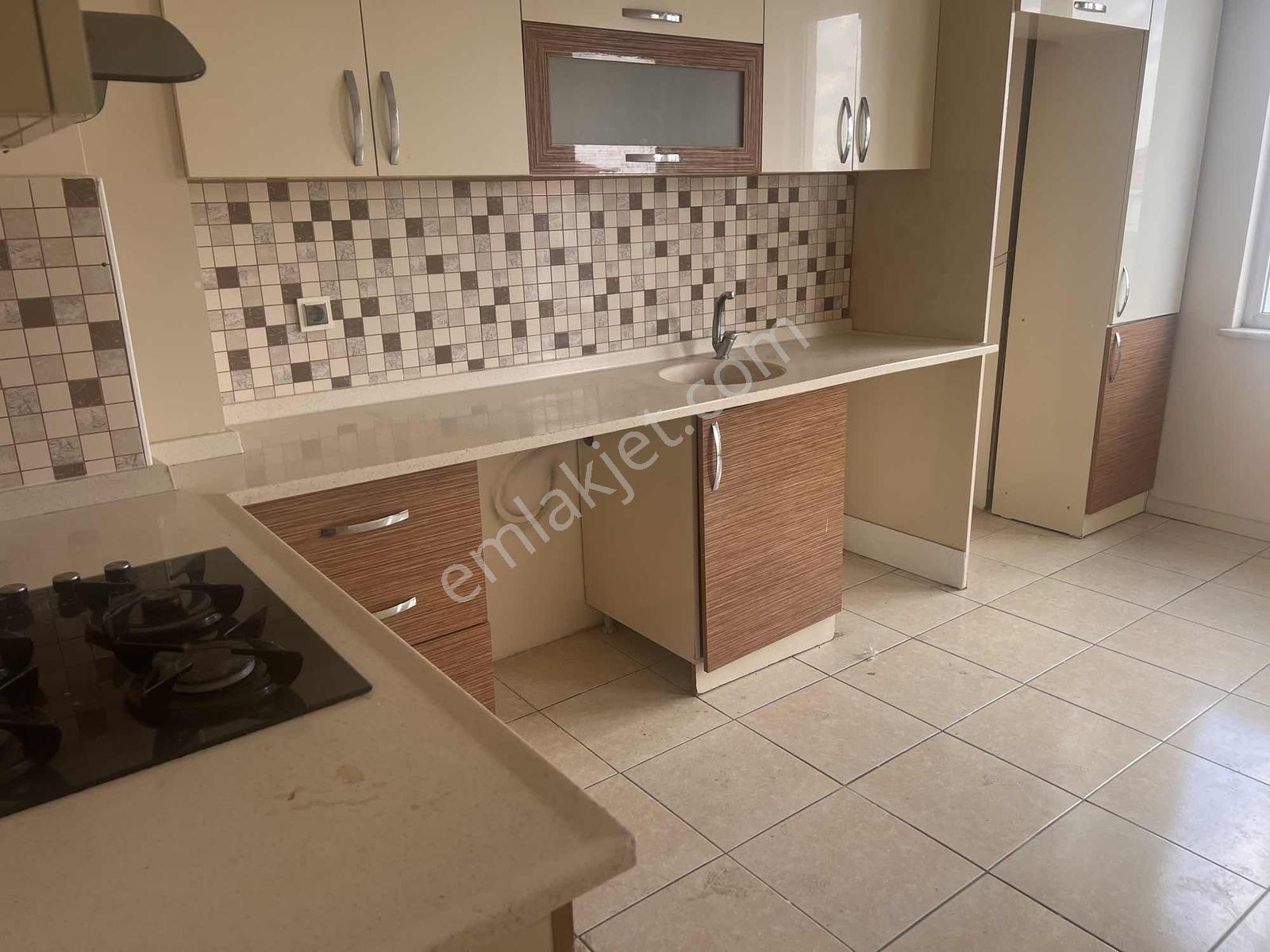Fetih Cad Kiralık 3+1 Daire - Görsel 6
