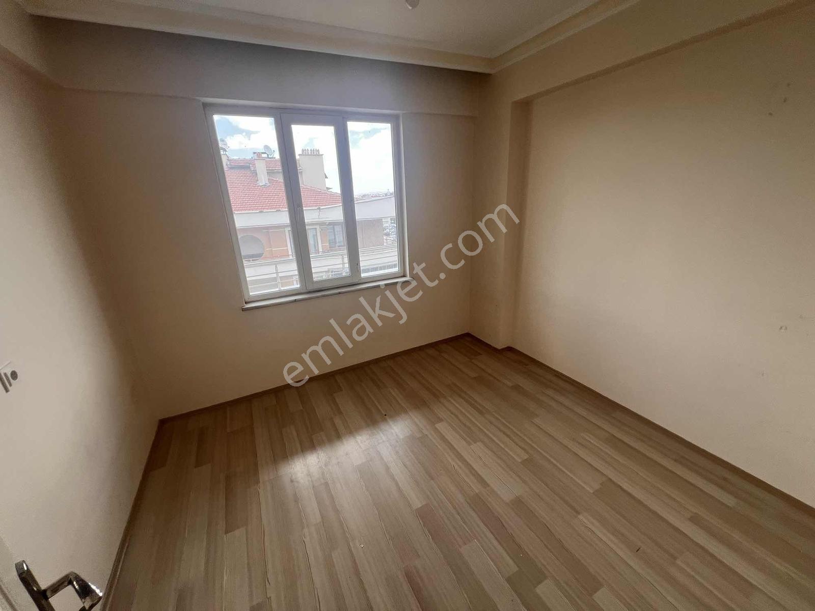 Fetih Cad Kiralık 3+1 Daire - Görsel 14
