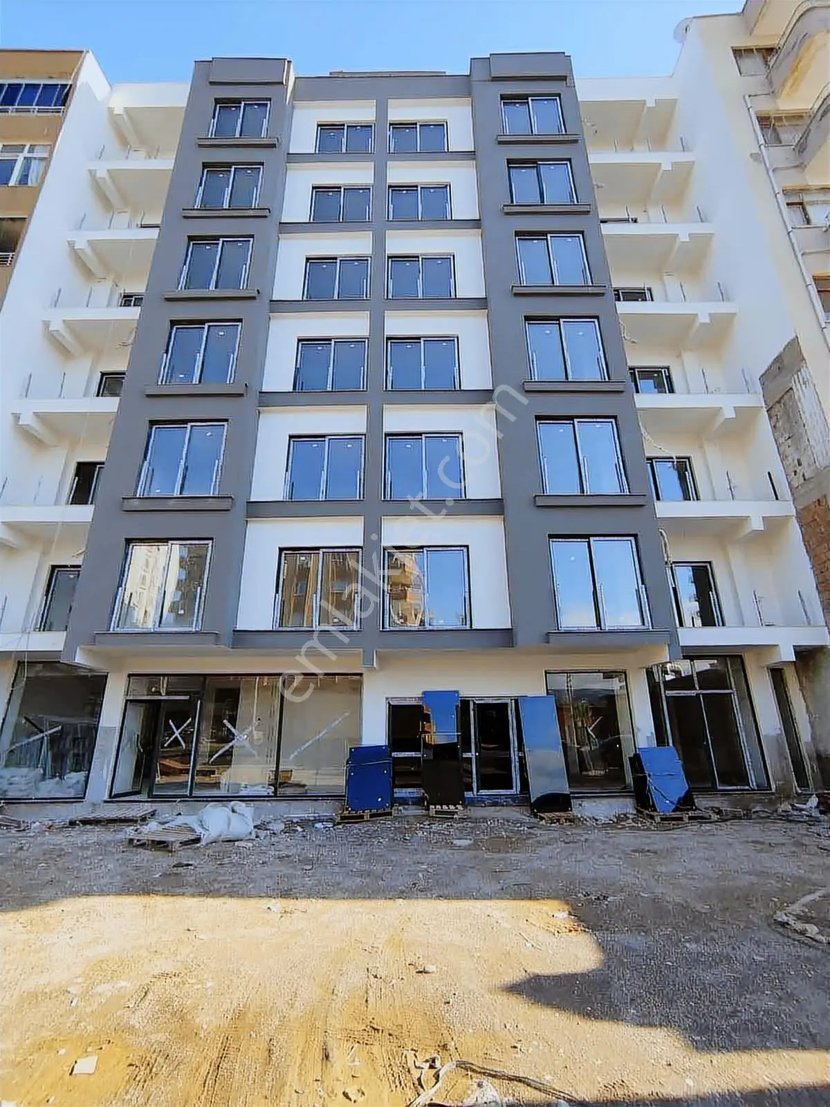 Satılık 2+1 Daire Erdemli Merkezde Sahile Çok Yakın