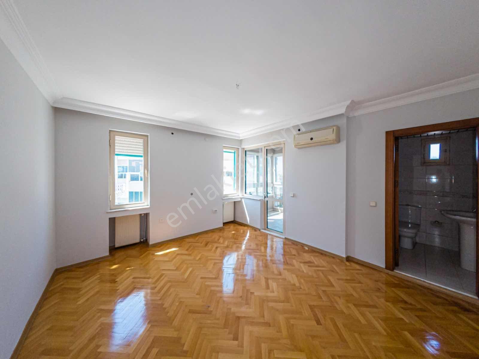 Berrin Kavcar'dan Fener'de Denize Sıfır Kiralık Daire - Görsel 7