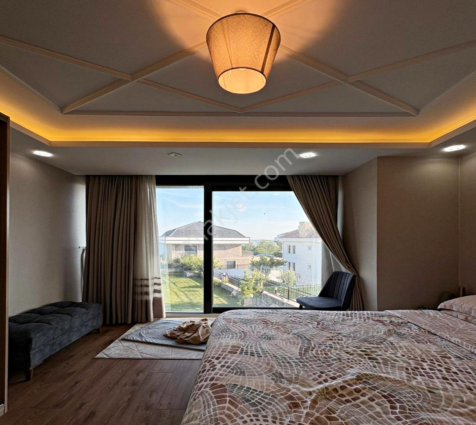 Sahil Mahalesinde Eşsiz Full Deniz Manzaralı 7+3 Villa - Görsel 32