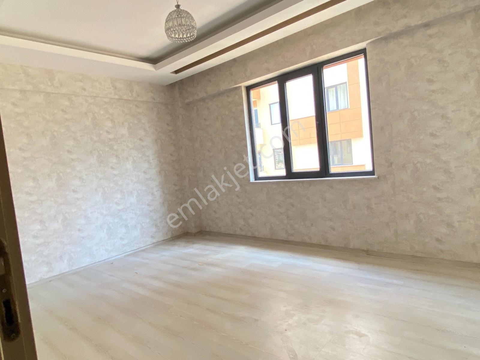 Akkentde Mükemmel Konumda Çok Çok Bakımlı Lüxs Daire Toprak Emla - Görsel 31