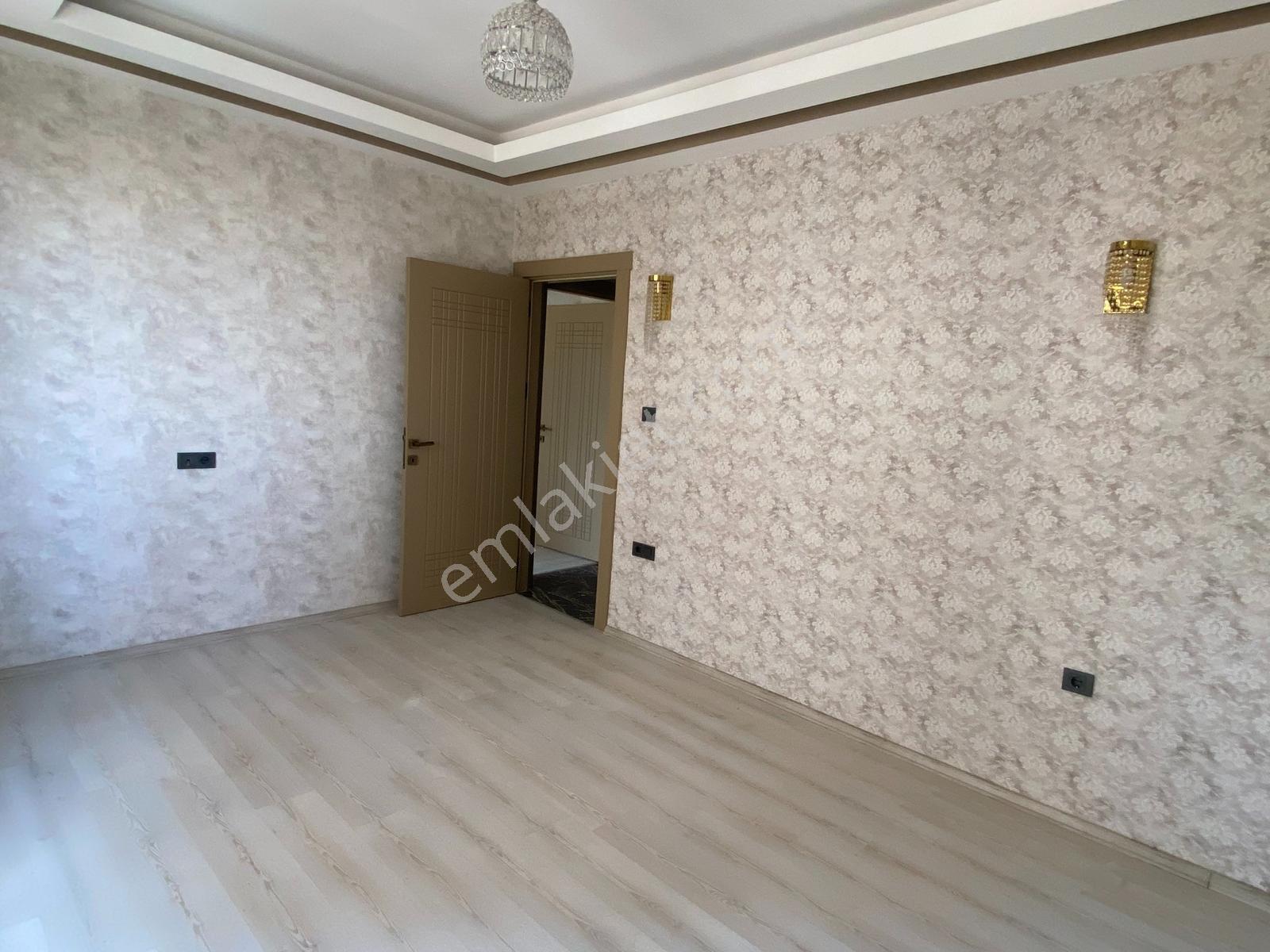 Akkentde Mükemmel Konumda Çok Çok Bakımlı Lüxs Daire Toprak Emla - Görsel 7