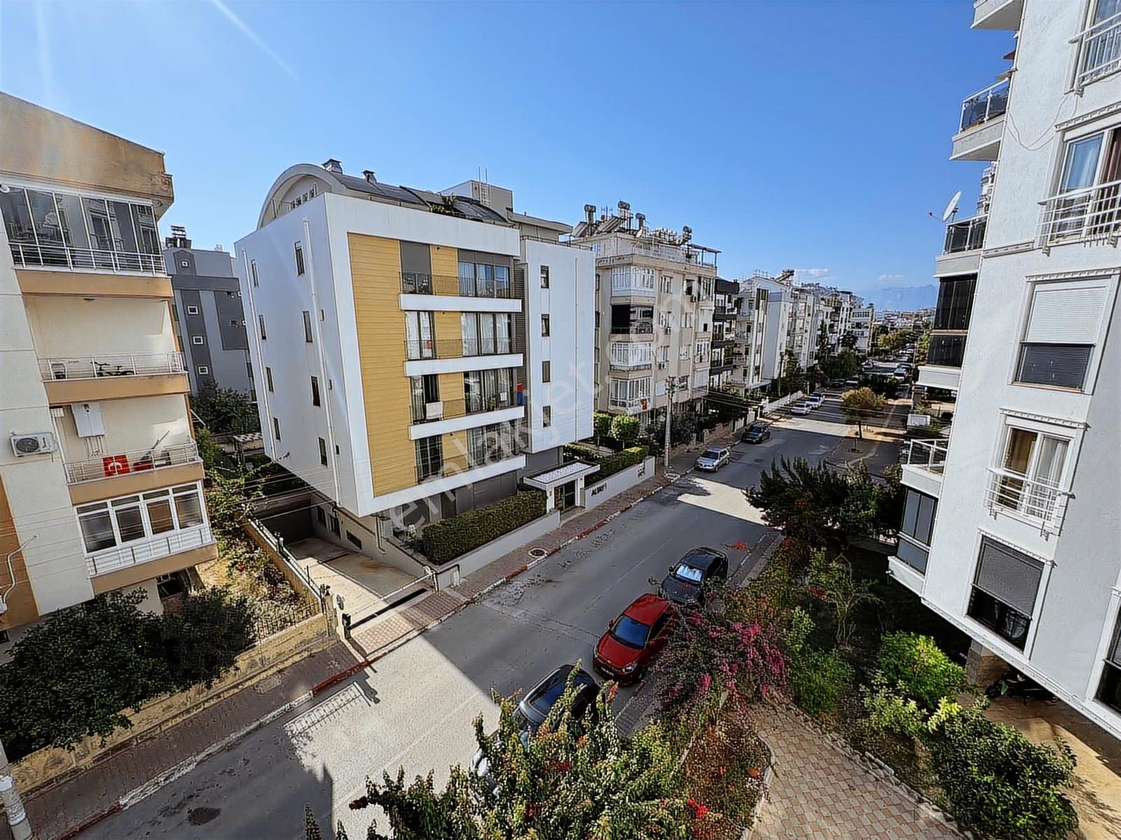 Çağlayan Denize Yakın Site İçi Masrafsız 3+1 Eşyalı Arakat Daire - Görsel 13
