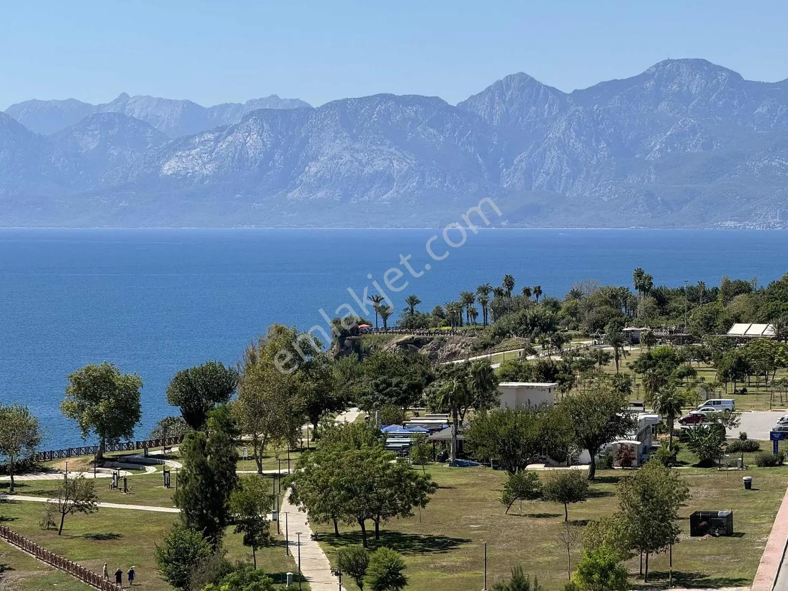 Güzeloba Mimar Yapımı Panoramik Deniz Manzaralı Arakat 3+1 Daire