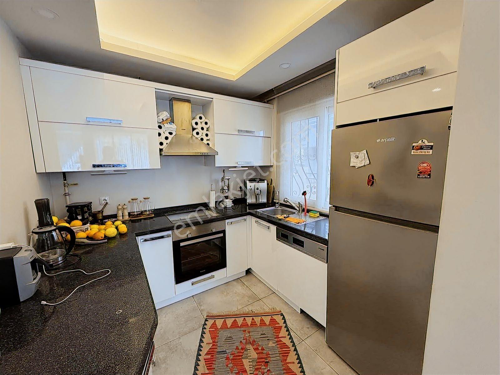 Lara Fenerde Terracıty Yakını Geniş 1+1 Eşyalı Daire & Ofis - Görsel 17