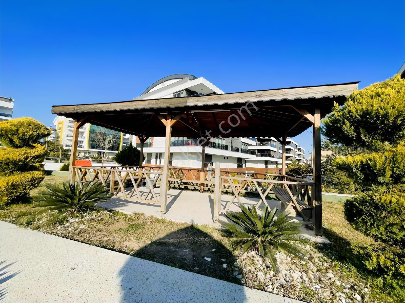 Uncalı Rüya Evlerinde Özellikli Site İçerisinde 3+1 Arakat Daire - Görsel 14