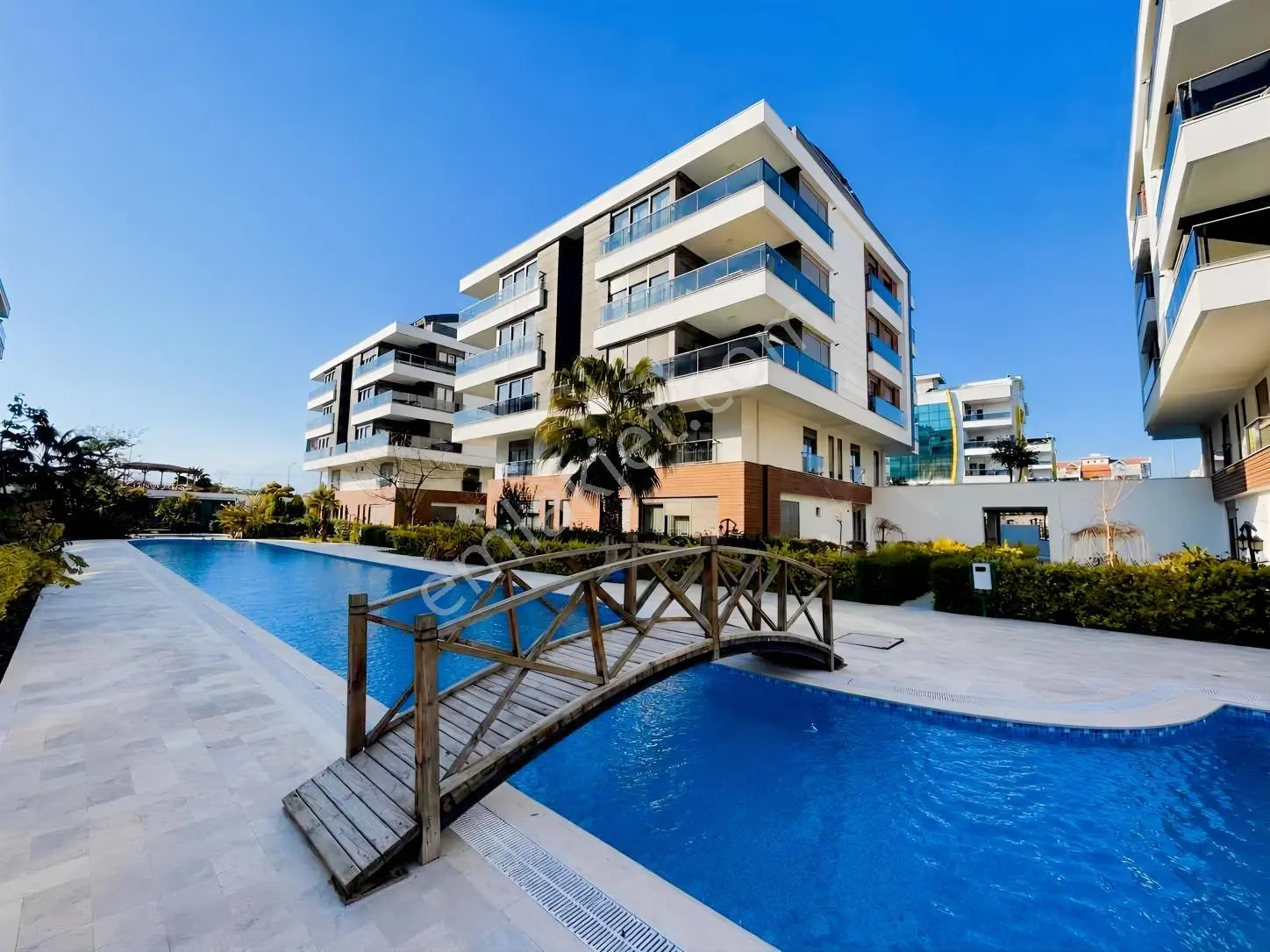 Uncalı Rüya Evlerinde Özellikli Site İçerisinde 3+1 Arakat Daire