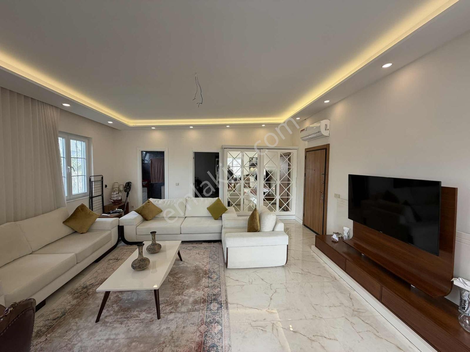 Güzelobada Müstakil Bahçeli Villa Tadında 4+2 Çift Daire - Görsel 10