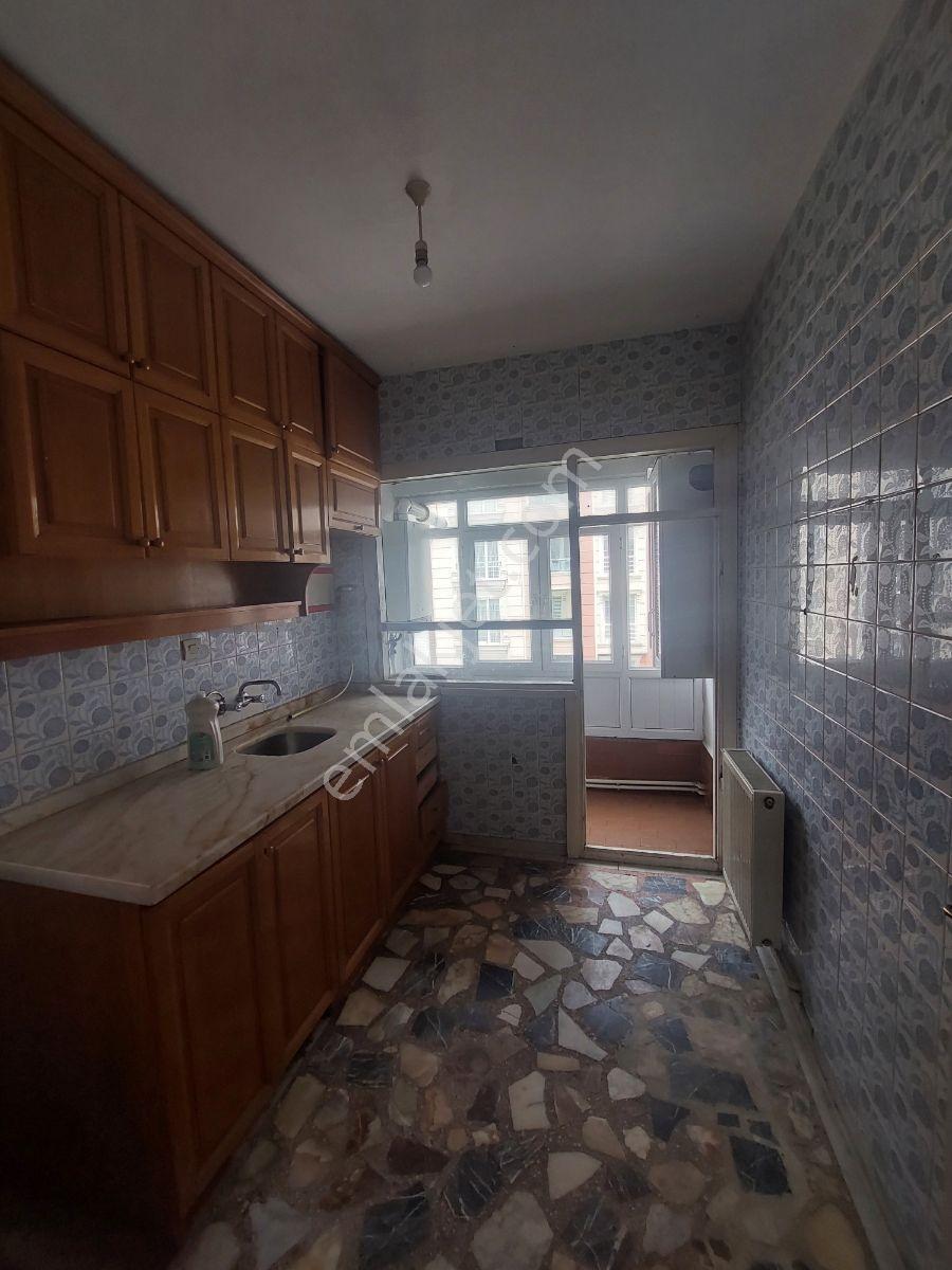 Ayışığından Basinsitesine Yakın Geniş 3+1 Kiralık Daire - Görsel 6