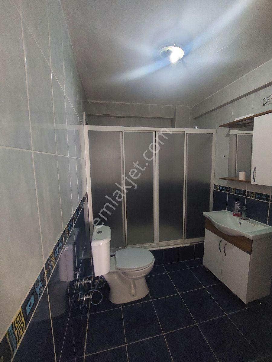 Ayışığından Basinsitesine Yakın Geniş 3+1 Kiralık Daire - Görsel 24