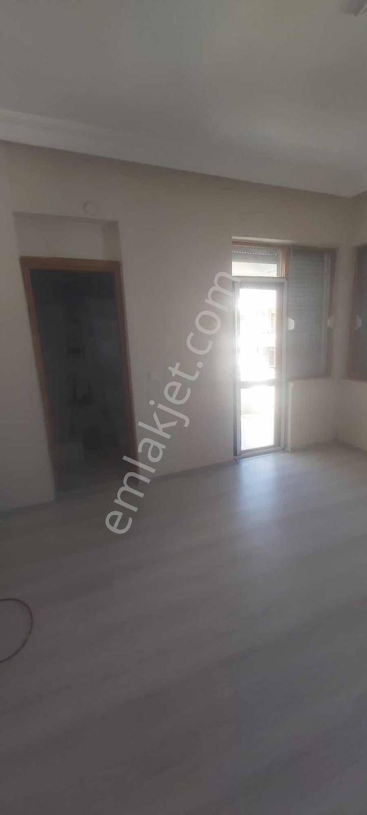 Teracıty Yakını Ana Cadde Üzeri Geniş Daire - Görsel 2