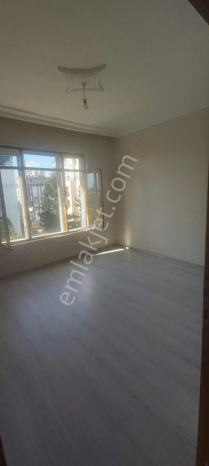 Teracıty Yakını Ana Cadde Üzeri Geniş Daire - Görsel 23