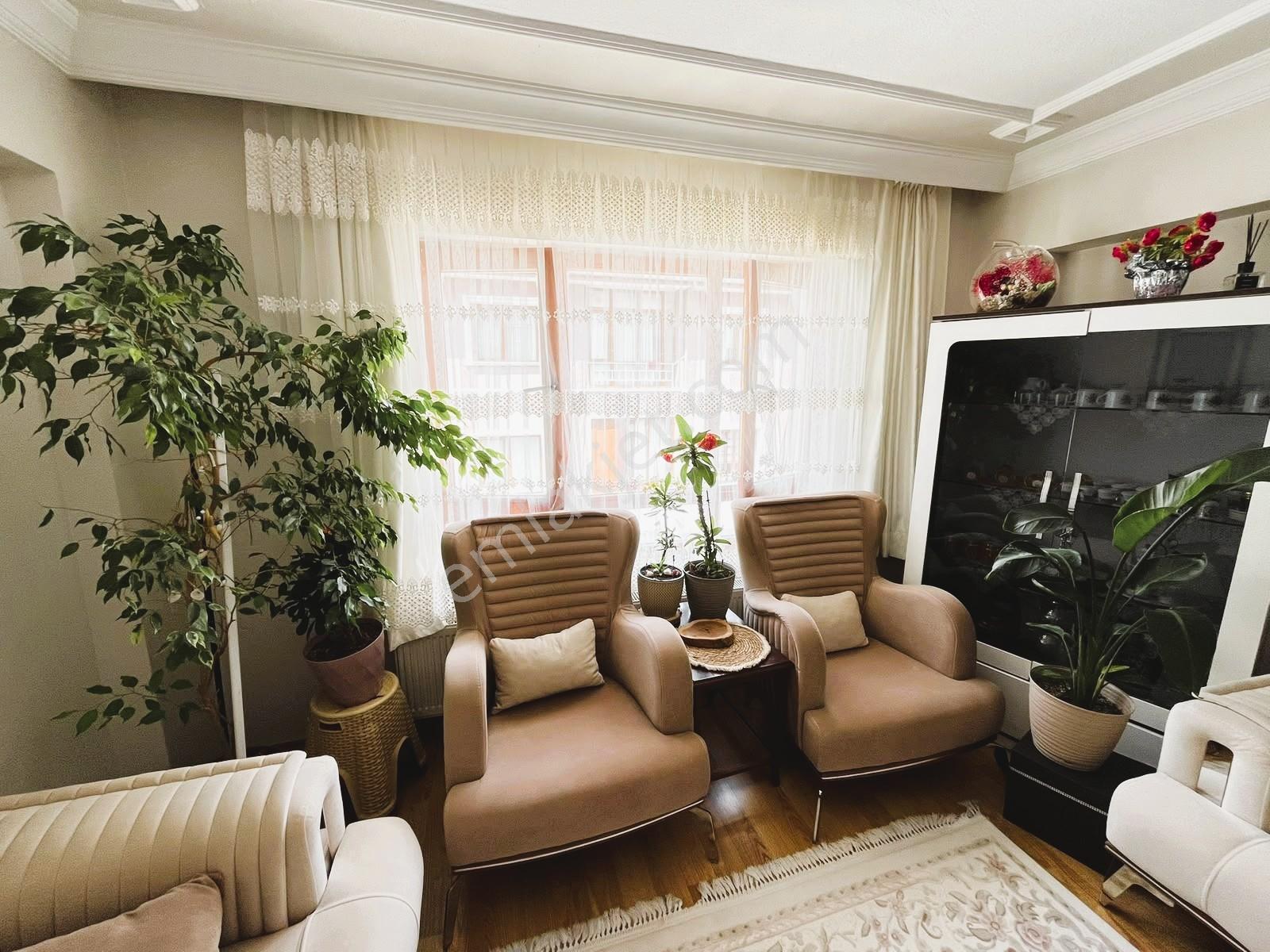 Elvankent 14. Cadde Arkasında Ful Yapılı 4+1 Kiralık Dubleks.. - Görsel 4