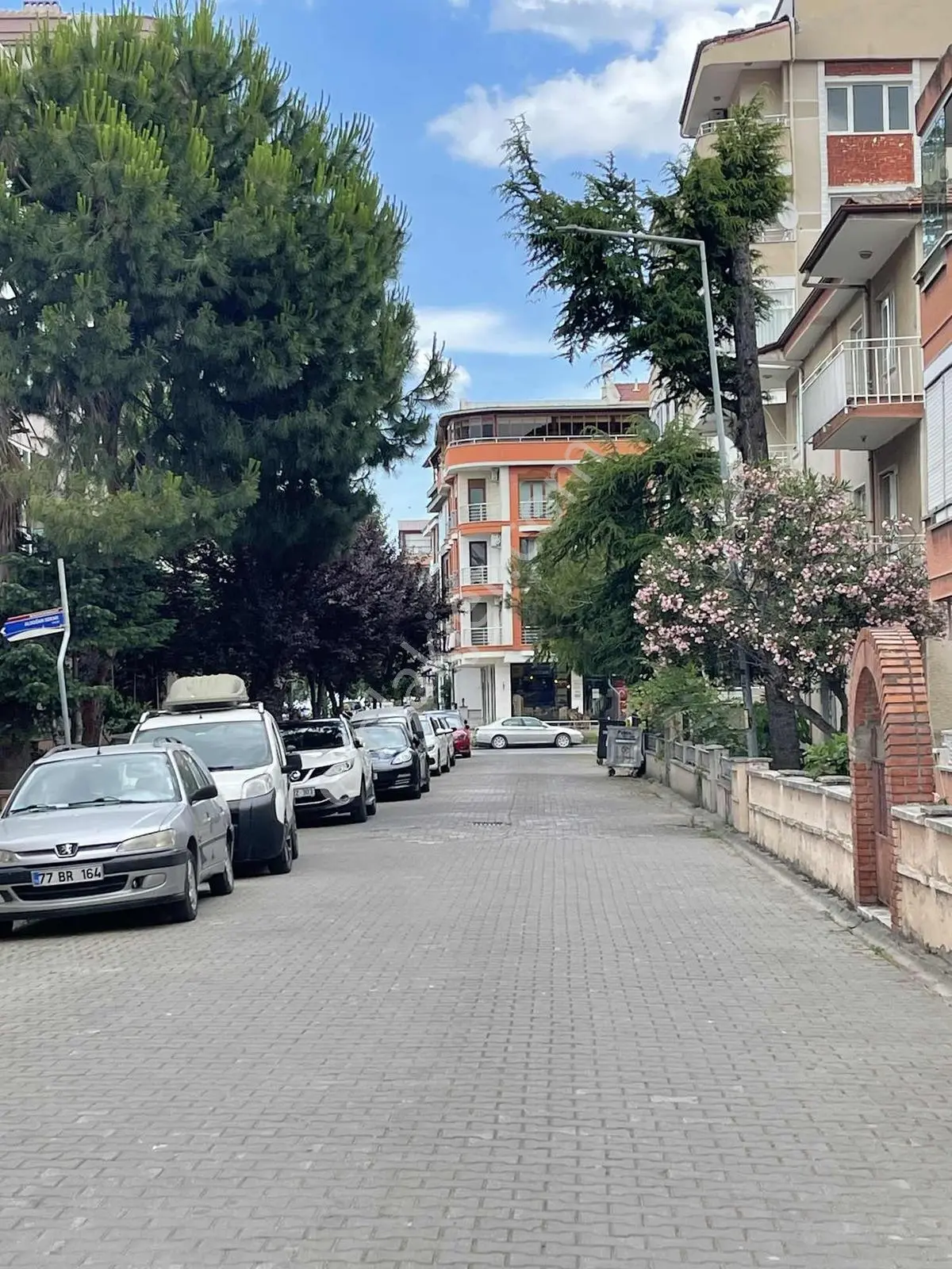 Bahçelievler'de Mükemmel Lokasyon Yeni Bina Satılık 3+1 Daire - Görsel 31