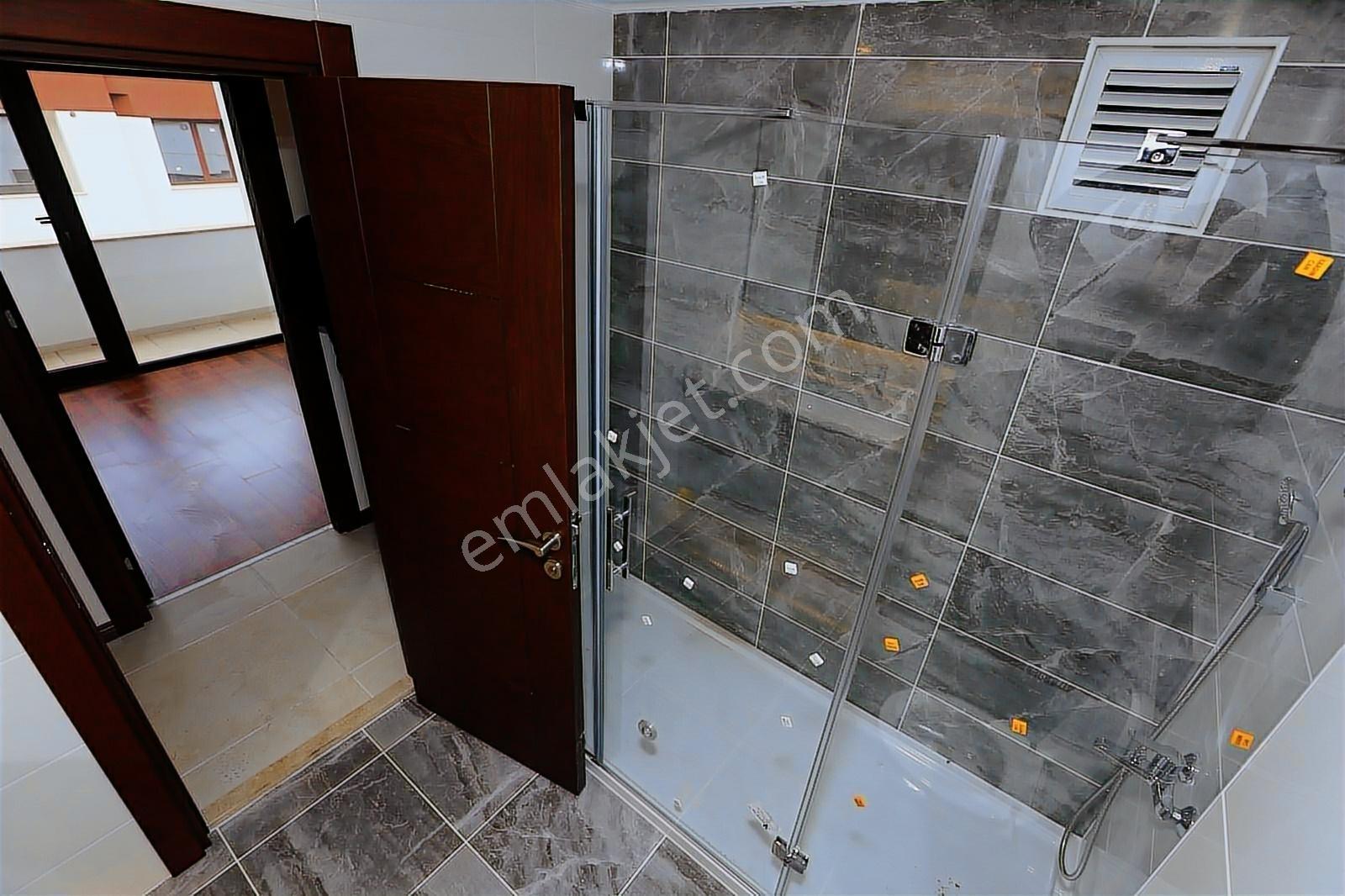 Trabzon Beşirlide 175 M2 3+1 Ultra Lüsk Satılık Daire - Görsel 3