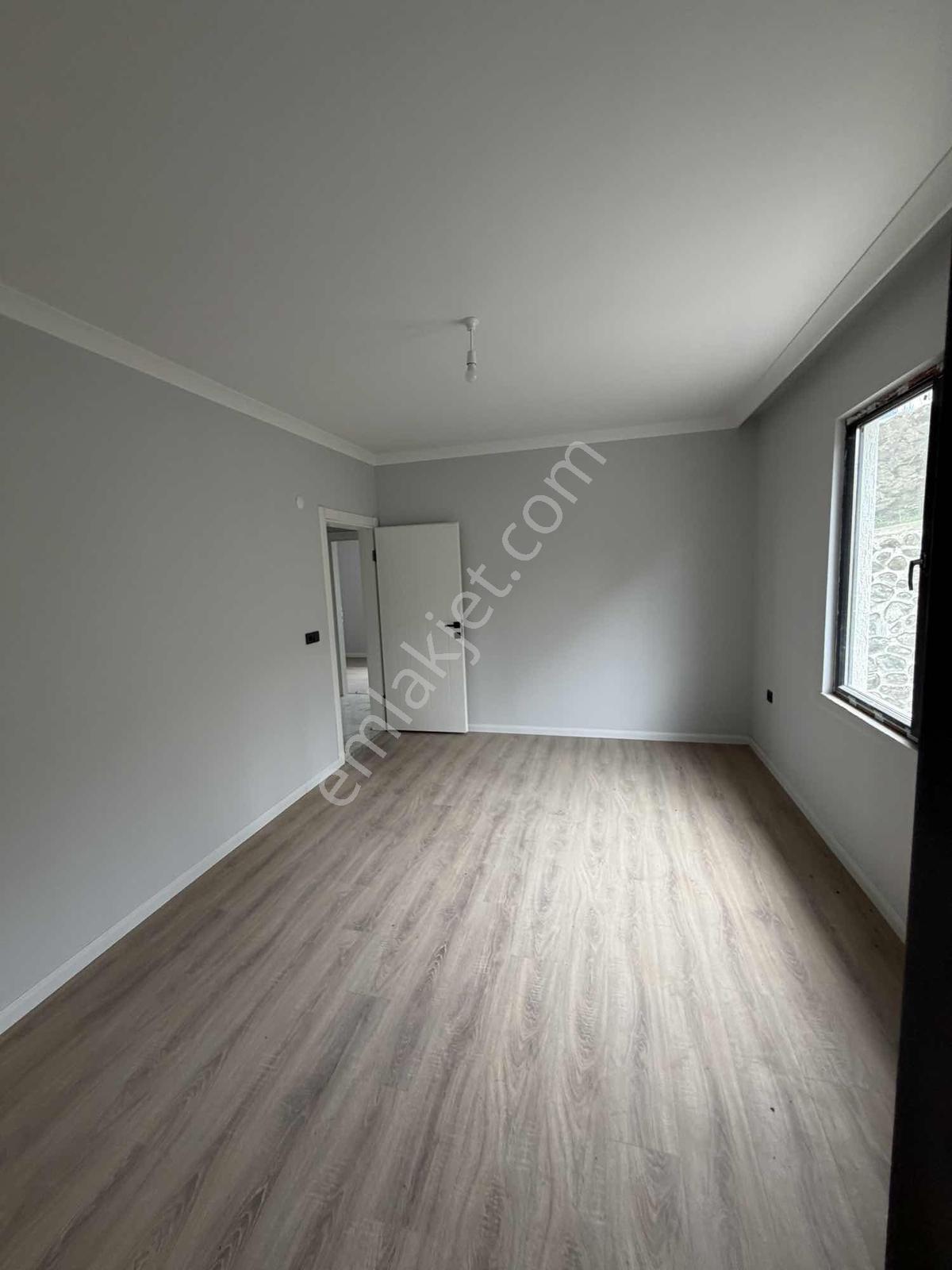 Yalıncak'ta Satılık Sıfır Yerden Isıtmalı 3+1 Daire - Görsel 14