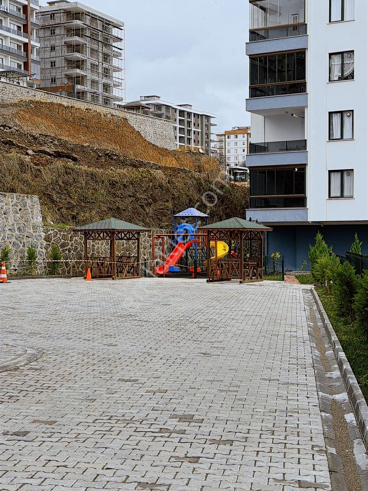 Yalıncak'ta Satılık Sıfır Yerden Isıtmalı 3+1 Daire - Görsel 17