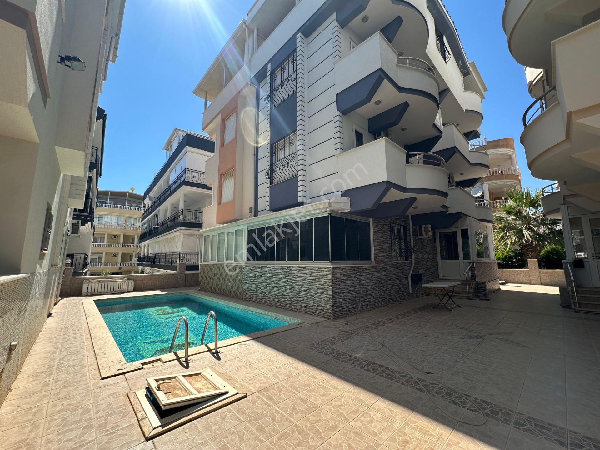 Denize 800 Mt | 4+1 Full Eşyalı | Havuzlu | Ön Cephe | Altınkum - Görsel 22