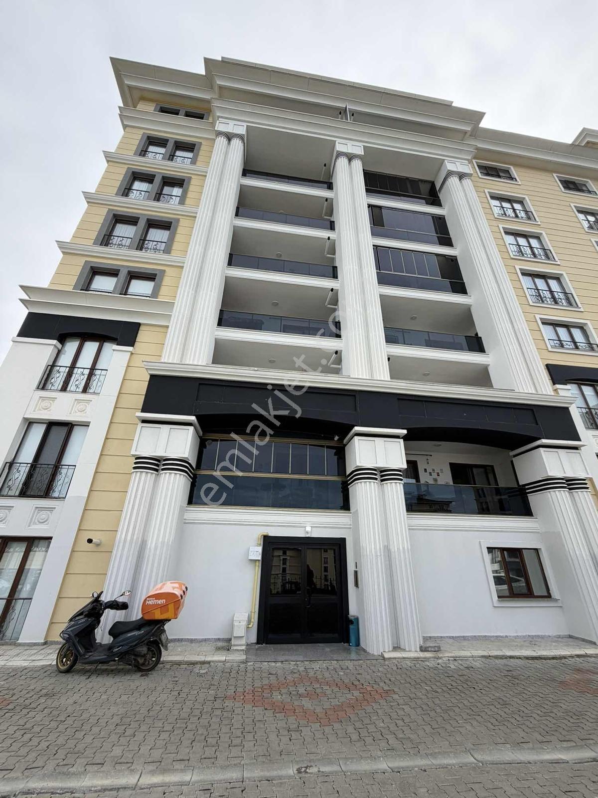 Site İçi Satılık 1+1 Sıfır Daire - Görsel 2