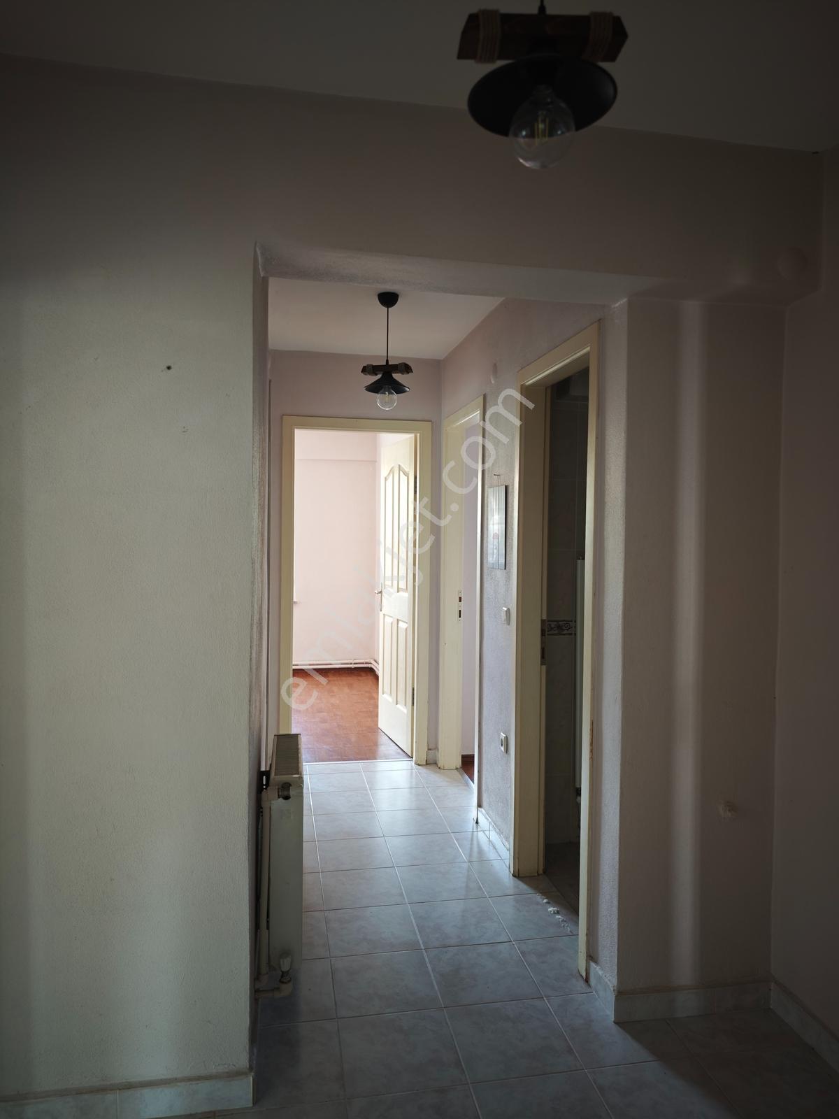 Şükrüpaşa Mahallesinde Depozito İstemeyen Kiralık 3+1 Daire - Görsel 10