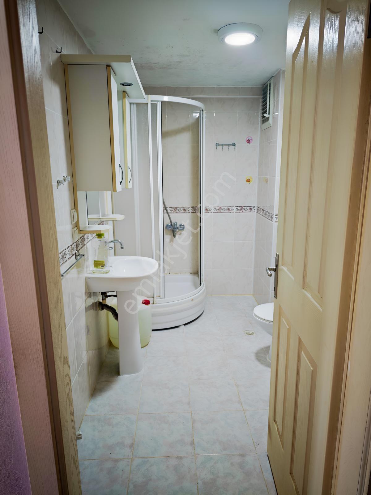 Şükrüpaşa Mahallesinde Depozito İstemeyen Kiralık 3+1 Daire - Görsel 15