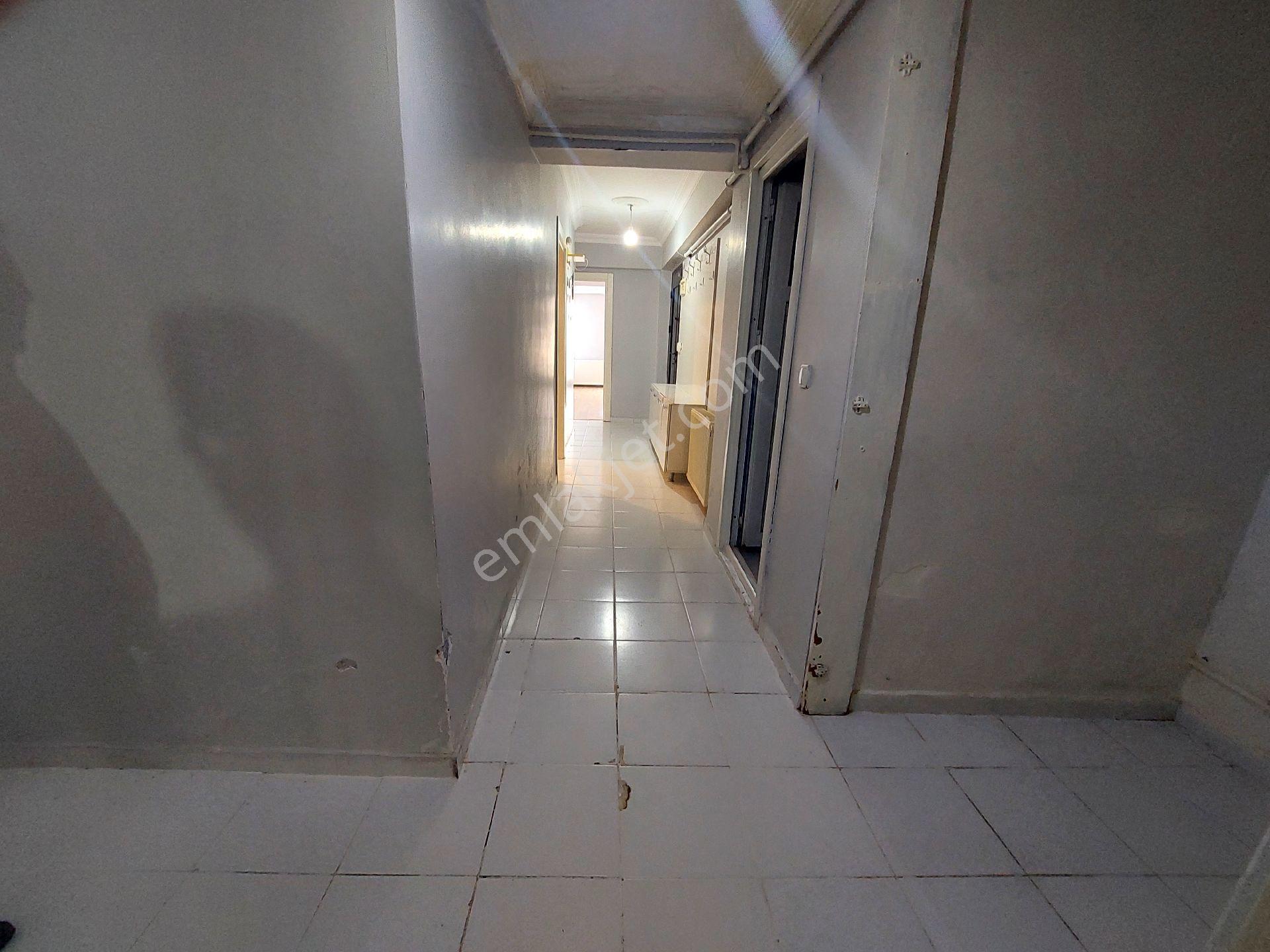 Gaziosmanpaşa Küçükköy Geleri Cadesi De Kiralık Daire 3.kat 3+1 130 M2 - Görsel 16