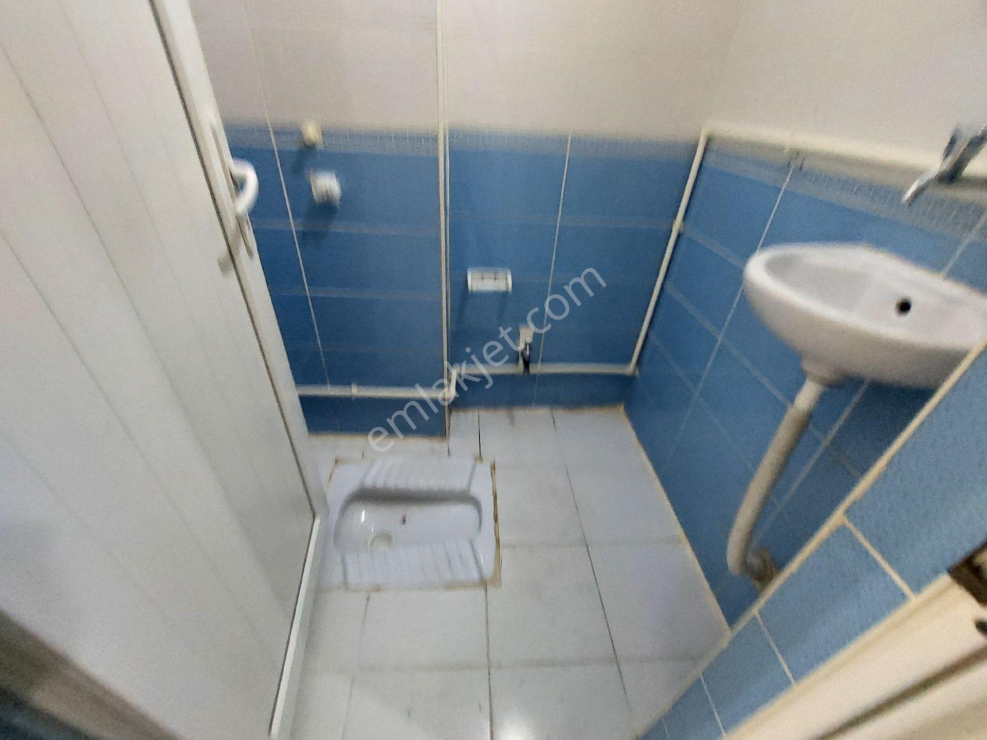 Gaziosmanpaşa Küçükköy Geleri Cadesi De Kiralık Daire 3.kat 3+1 130 M2 - Görsel 24