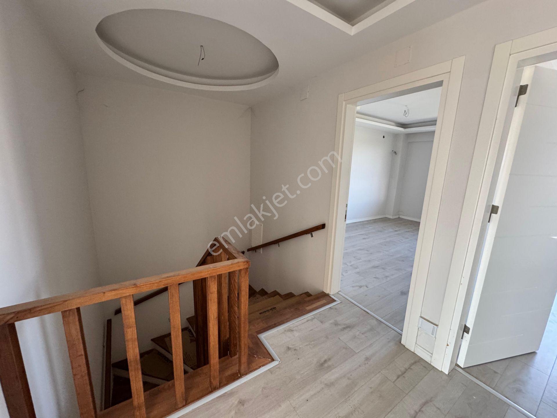 Medar Çatı Okulları Karşısı Ortak Havuzlu 4+1 Satılık Villa - Görsel 13