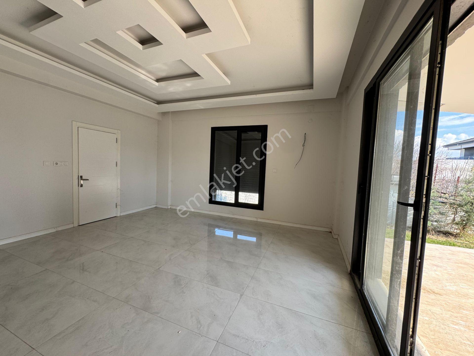 Medar Çatı Okulları Karşısı Ortak Havuzlu 4+1 Satılık Villa - Görsel 23