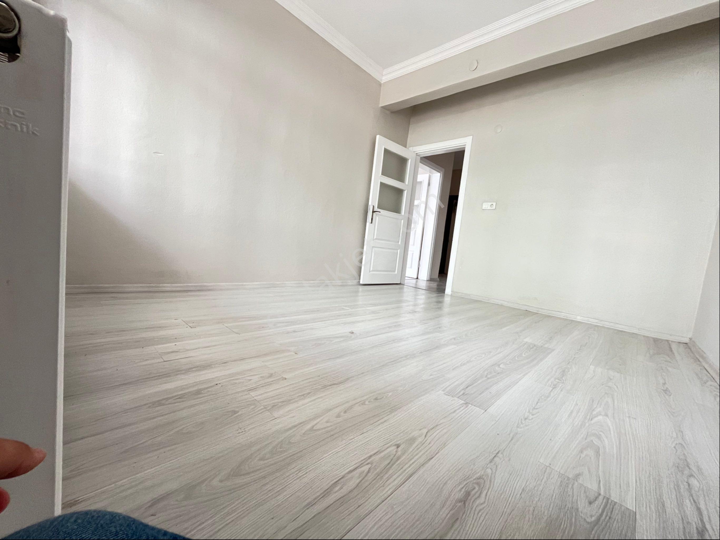 Orhangazi Mahallesinde Müstakil Binada Balkonlu 2+1 Kiralık Daire - Görsel 16