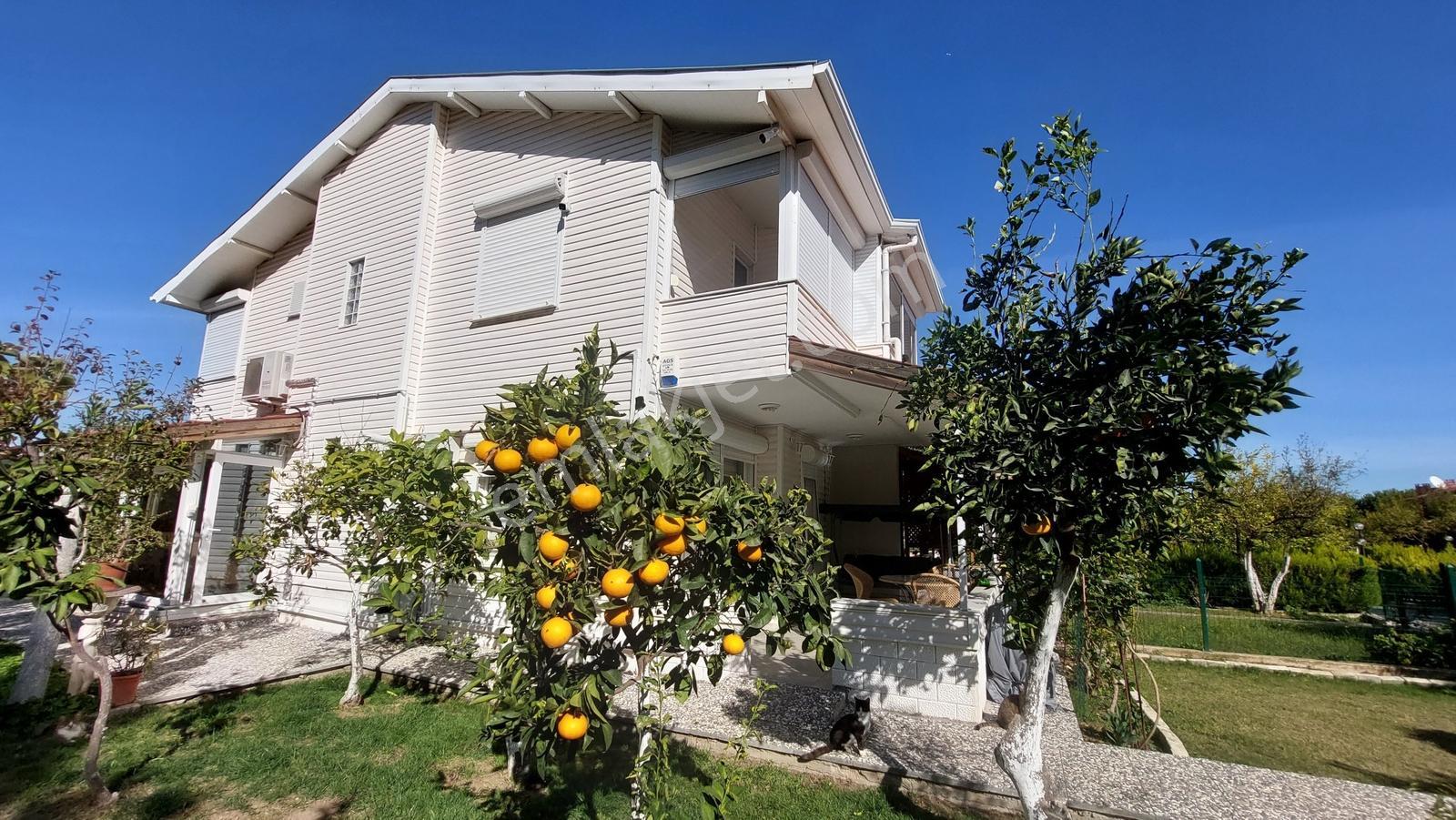 Çeşmealtı Havuzlu Sitede Eylül İtibarıyla Eşyalı Kiralık 3+1