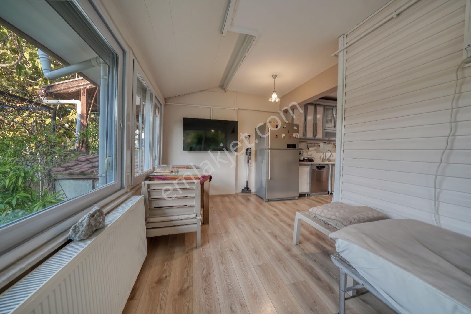 Çeşmealtı Havuzlu Sitede Eylül İtibarıyla Eşyalı Kiralık 3+1 - Görsel 6