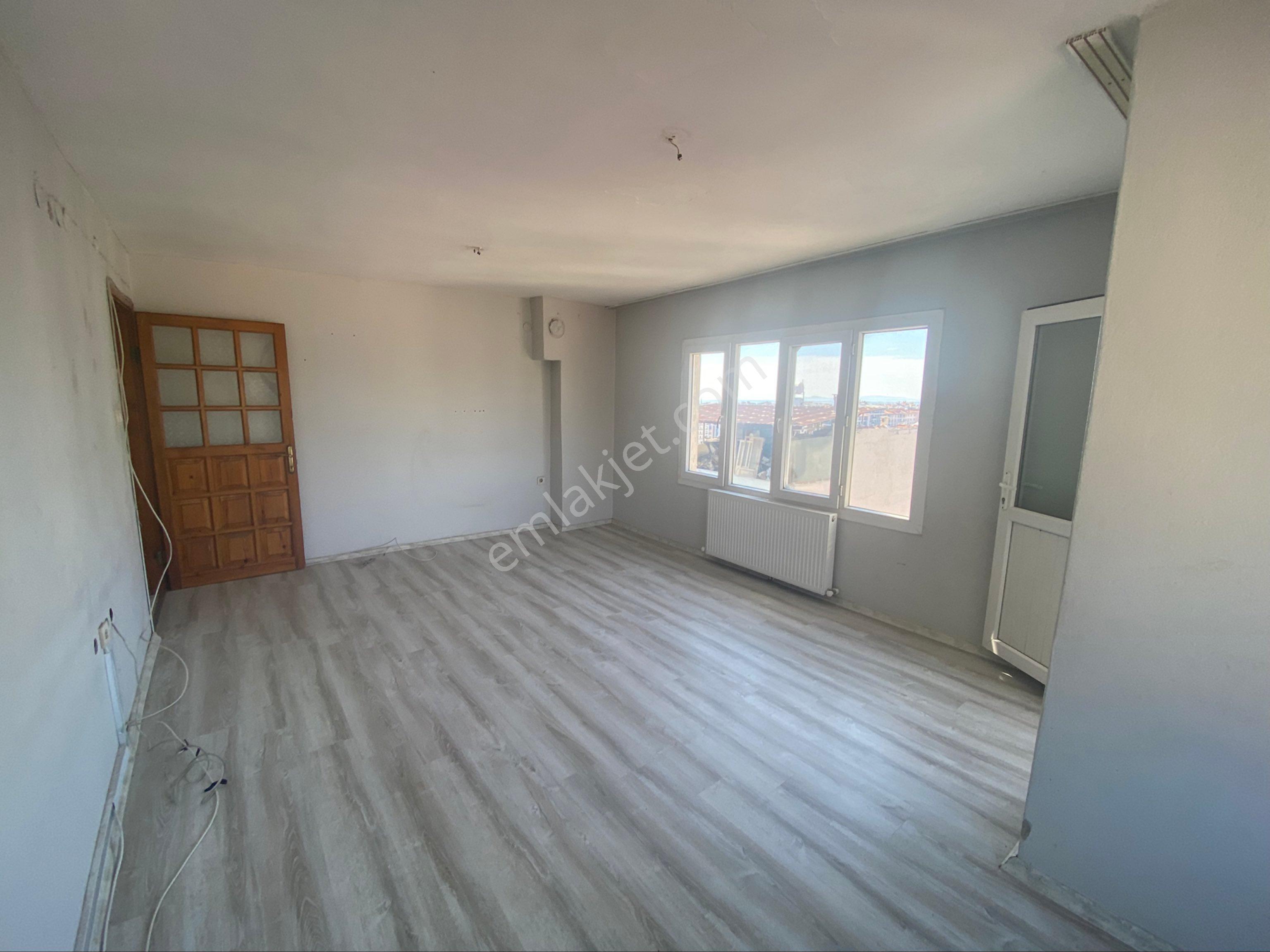 İzmir Konakta Kiralık Daire - Görsel 17